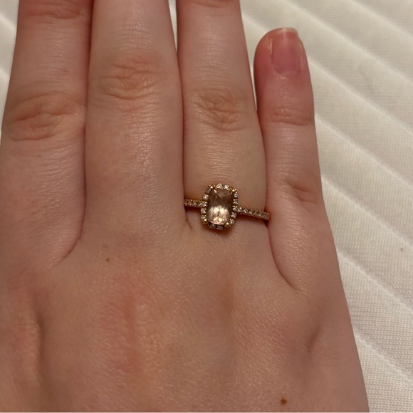 Morganite and Diamond Ring - Picture 1 of 7